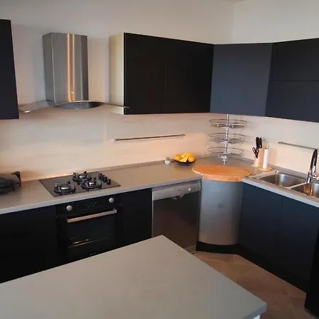 Flora Διαμέρισμα