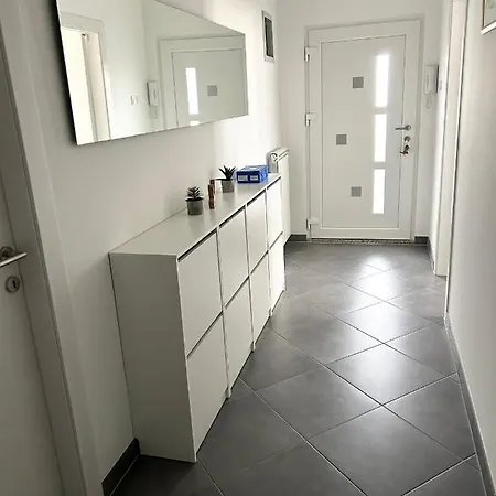 Flora Διαμέρισμα Πούλα